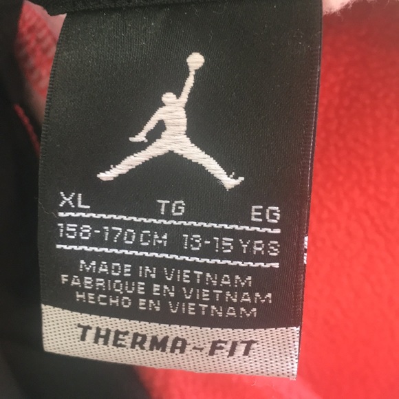 Air Jordan Therma-Fit hoodie XL in girls - Picture 6 of 7